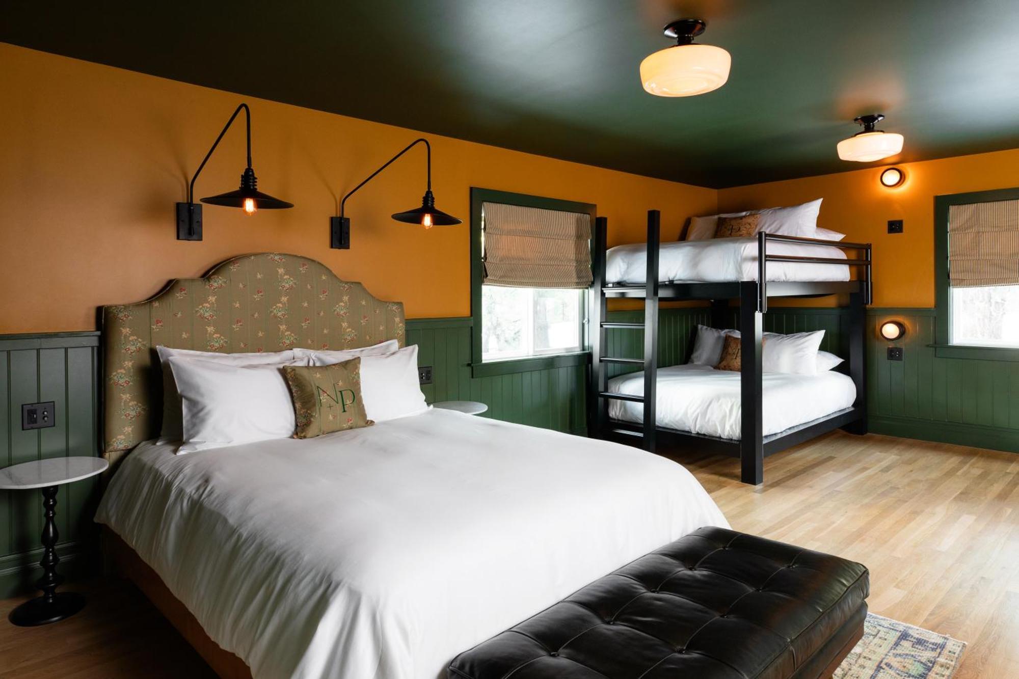 Np Boutique Lodge Биг Бэар Лейк Номер фото